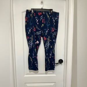 Floral Capri Jeggings - Size XXL